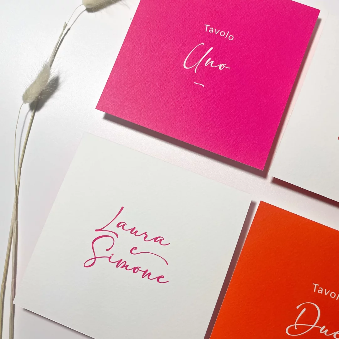 segnatavolo con numero per matrimonio - grafica wedding