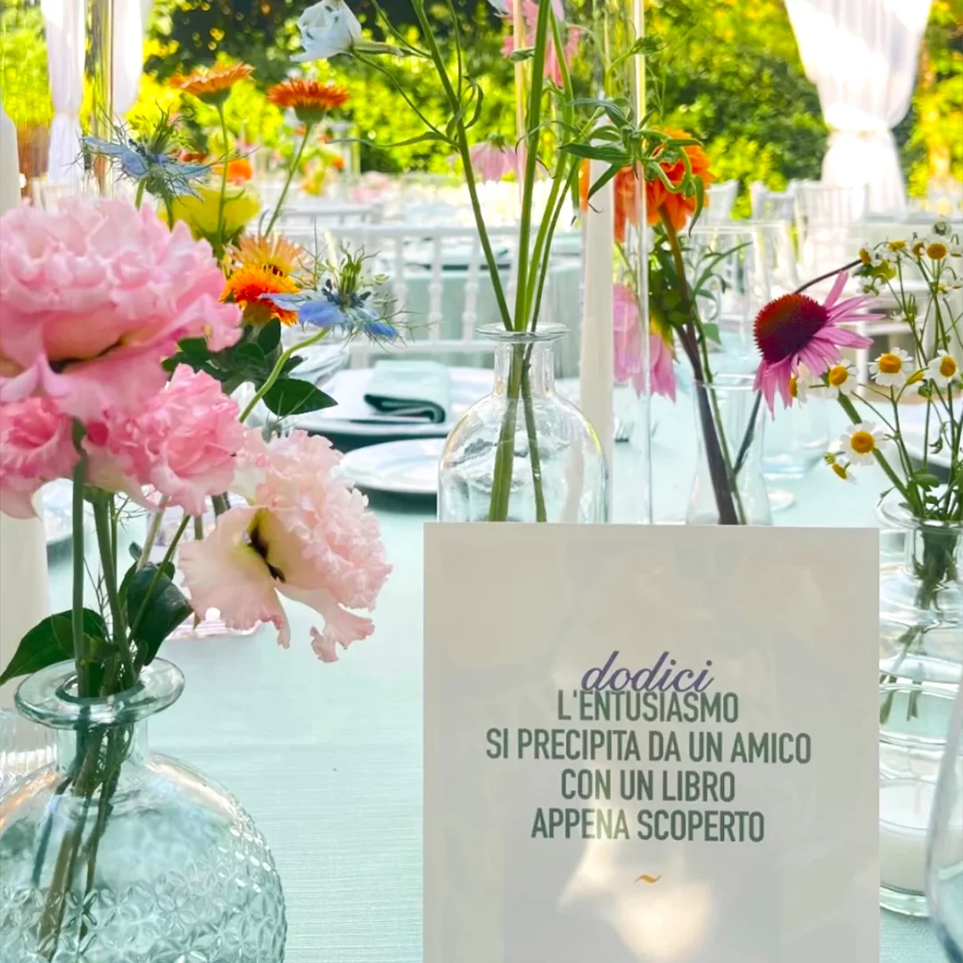 segnatavolo con numero - grafica wedding